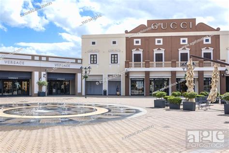 gucci - catania outlet agira photos|gucci sicilia.